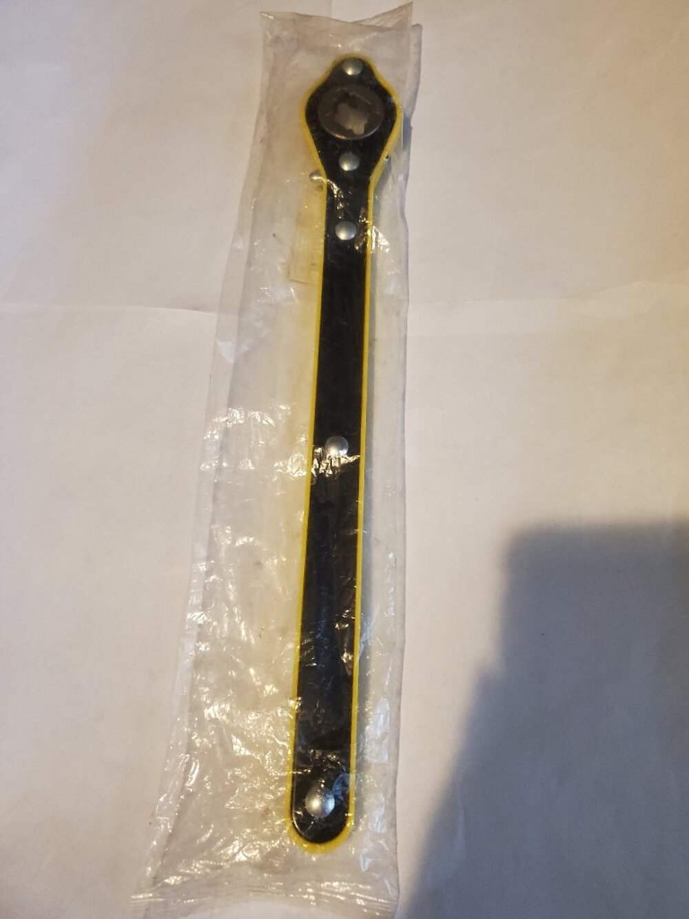 NEW UNIVERSAL JACK RACHET WRENCH SLOTTED HEXAGONAL PORTABLE TOOL